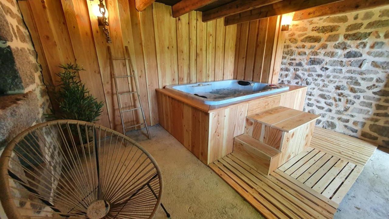 Gite Les Hauts De Villemaloux Dontreix Eksteriør bilde